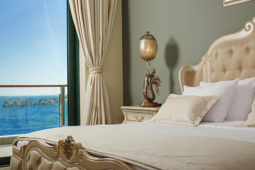 皇家公主酒店 杜布罗夫尼克 外观 照片 A bedroom at the hotel
